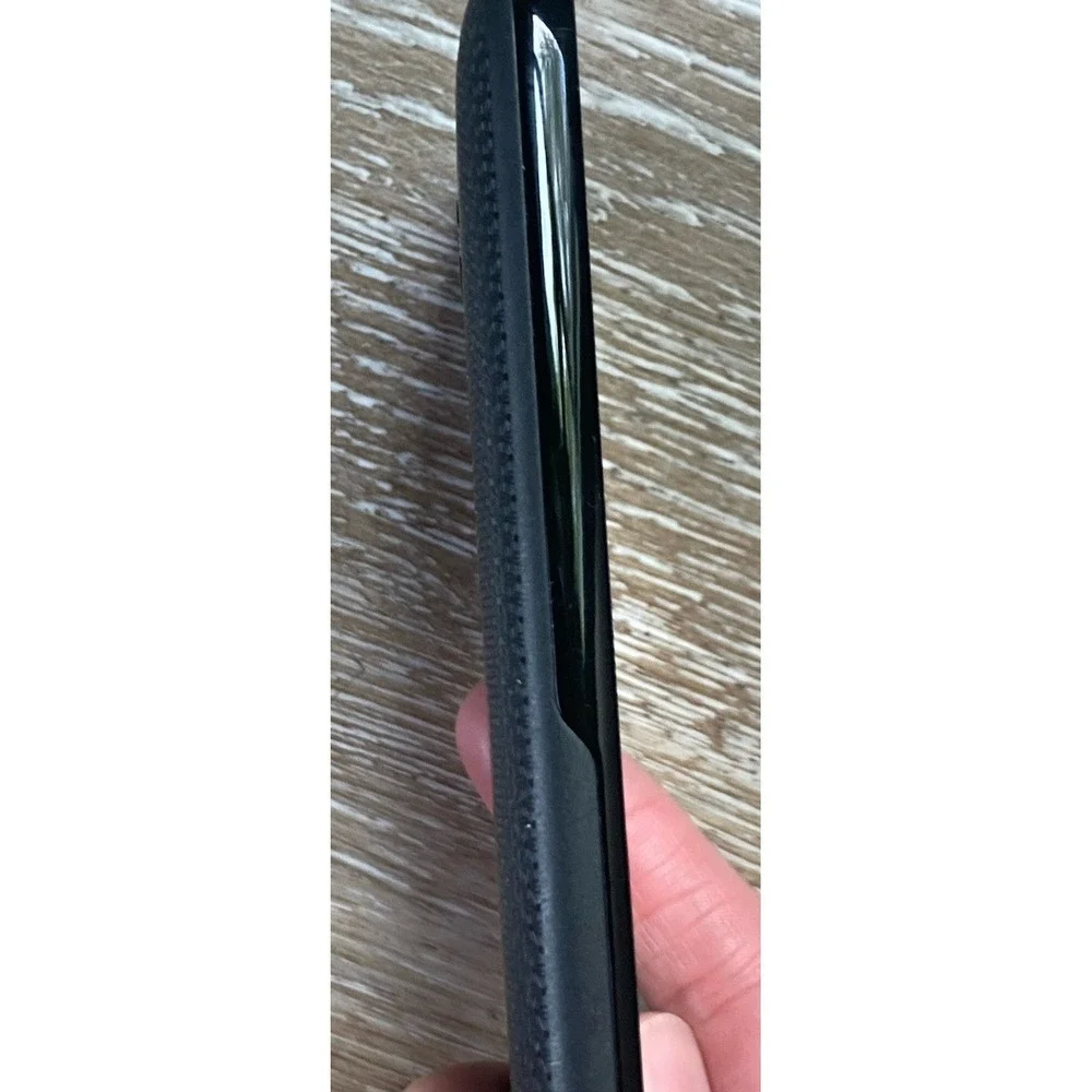 TCL T501DL SmartPhone Dark Gray Very Good Used (Tracfone) 16 GB